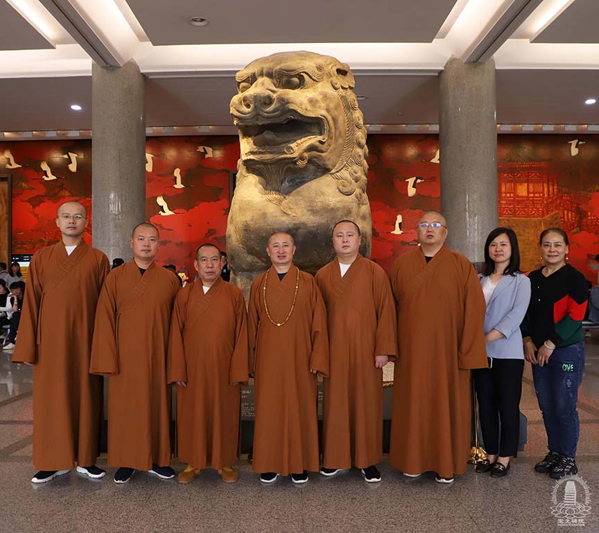 合影修.jpg